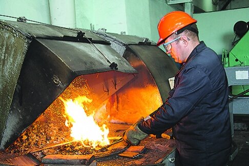 Жаркий момент запечатлел верный товарищ в командировках по Забайкальской железной дороге и превосходный фотограф Мушег Паргевович Чарчоглян ﻿