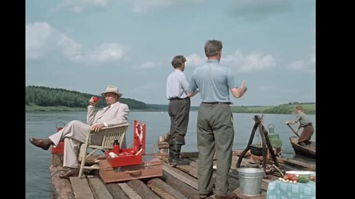 Река кожурновка бронницы 2022 фото. Река приятель. Лето в деревне. Речка эстетика с друзьями. Река приятель.