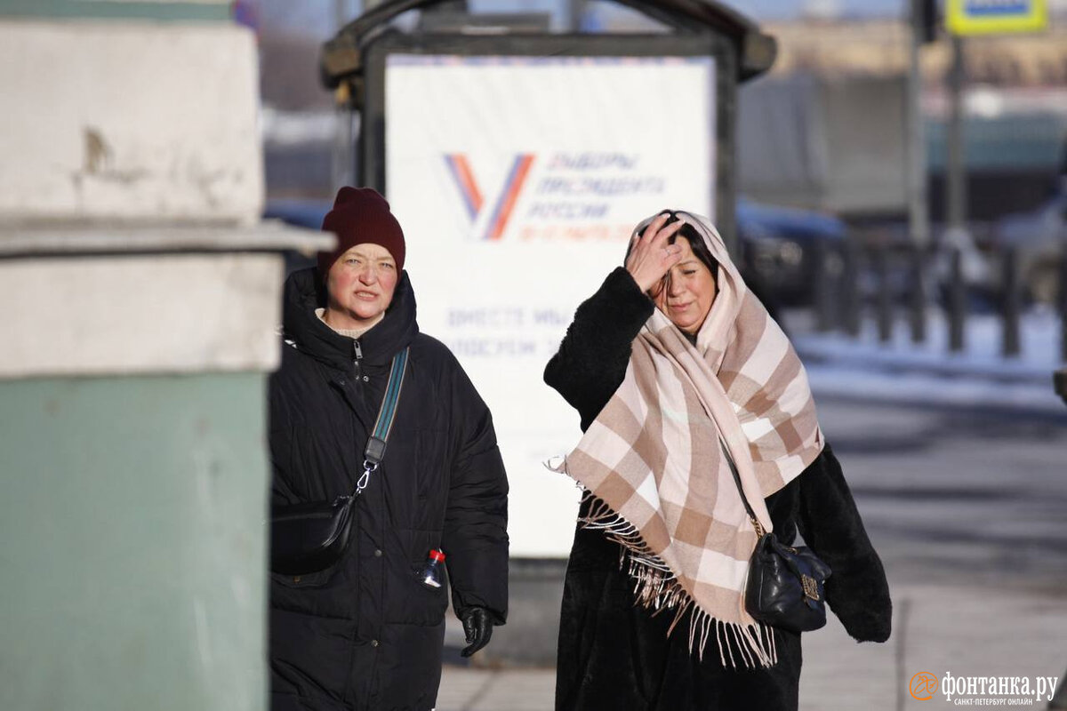 планета земля и солнце. луч падает под прямым углом. солнечная эволюция. солнце освещает землю. солнечное освещение земли.