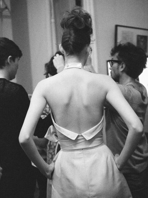  📷    К 14 февраля: виниловая пластинка, статуэтка и книга — подарки для эстетов и не только (фото 1)