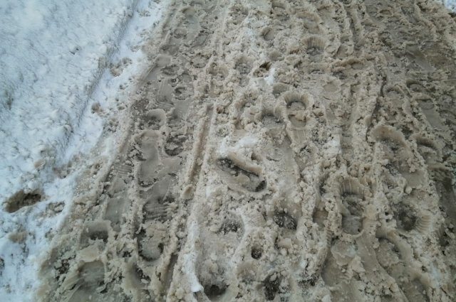    Куда жаловаться, если не чистят от снега тротуары?