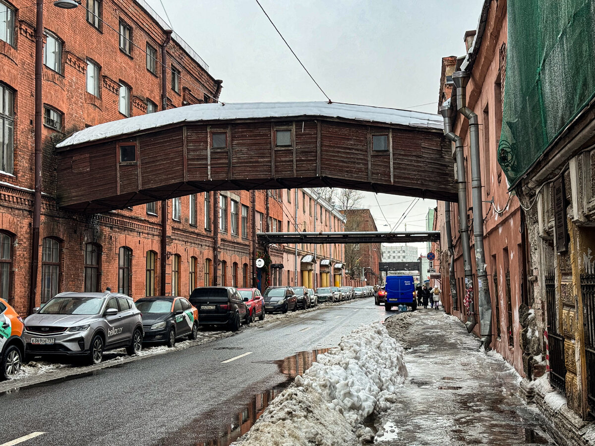 Кожевенная линия в Петербурге. Фото автора