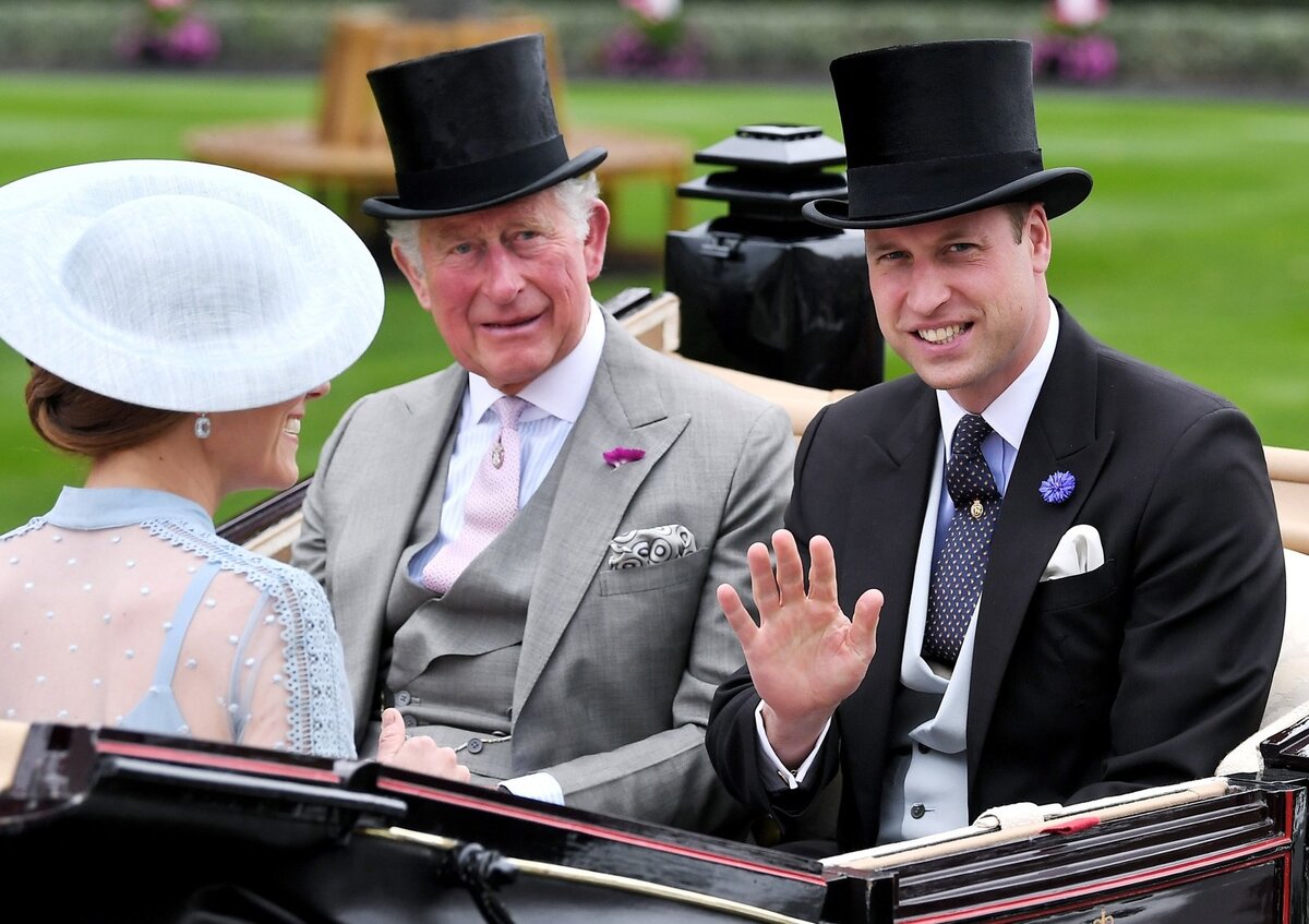 принц чарльз и елизавета 2. следующий монарх великобритании. король чарльз елизовата 2. наследник елизаветы 2 чарльз. братья короли.