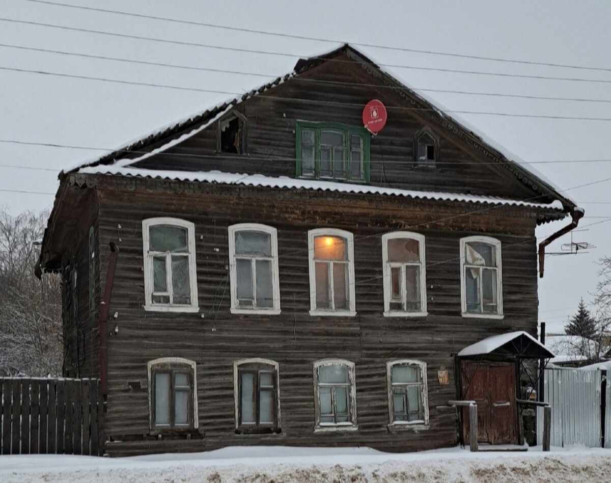Дом купца Ф.В. Анкудинова в Бежецке Тверской области, ул.Л.Толстого, д.50. Фото; VK