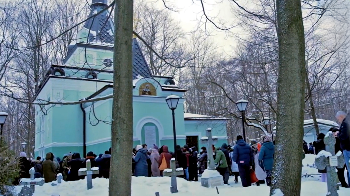 где похоронены святые. даниловское кладбище могила матроны. даниловское кладбище матрона московская. могила матронушка босоножка петербургская. даниловское кладбище матрона московская.