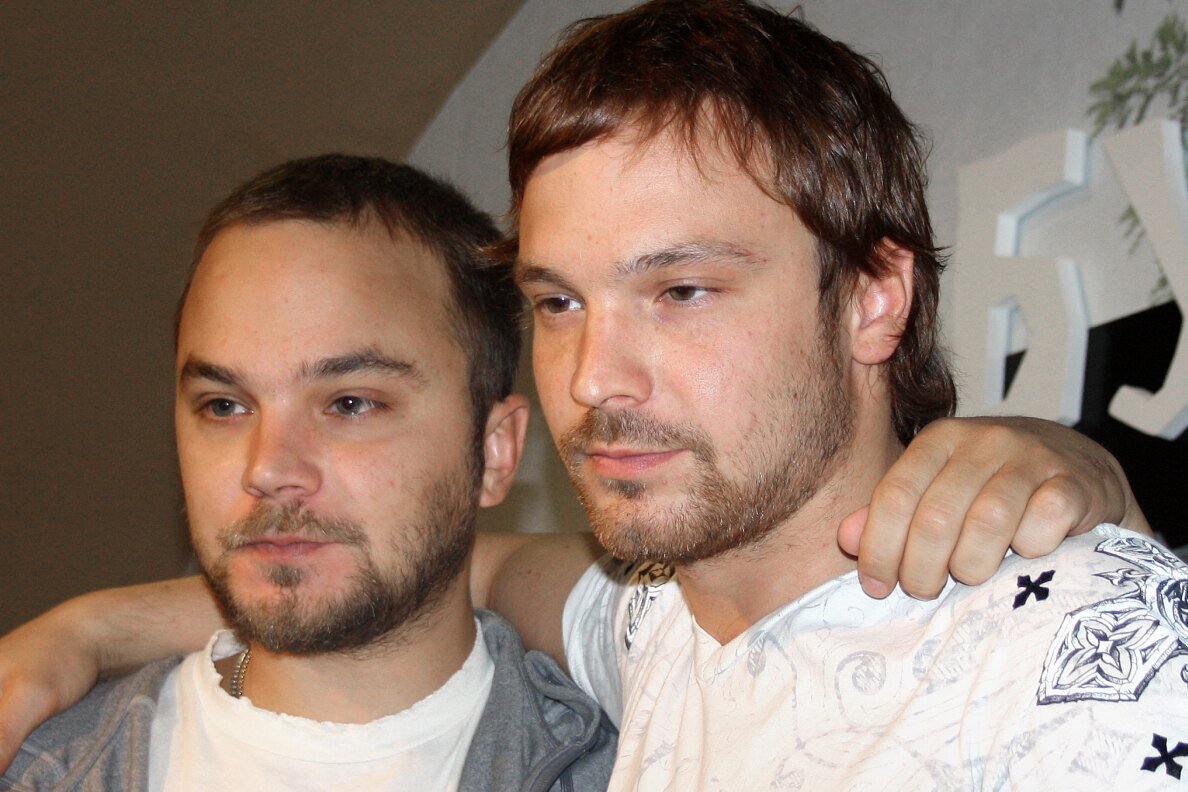 сестра жены для мужа. родственнички жениха и невесты. жена брата в гостях. муж сестры жены для мужа. муж сестры жены кем приходится мужу жены.