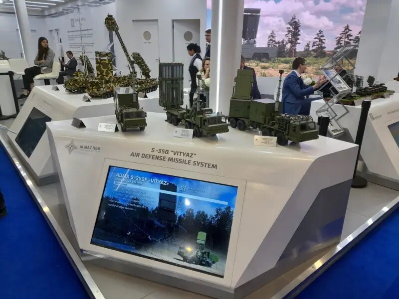 выставка эра. "эра древних гигантов" прокопьевск. а. выставка эра. выставка эра.