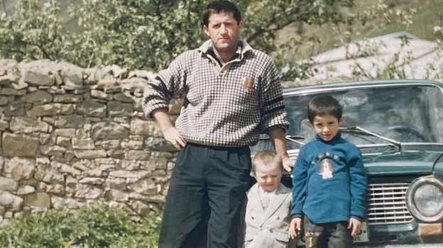 Данное фото, Ислам опубликовал в своём профиле.