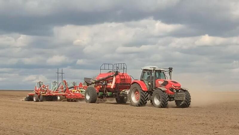 агромаш 85. выпускаемые тракторы. трактор хтз. втз владимирский тракторный завод. трактора минского тракторного завода.