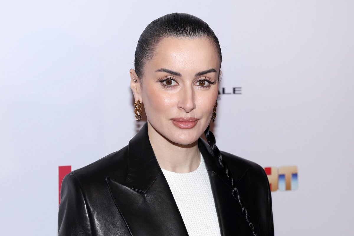     «Горжусь, что я твоя жена»: Тина Канделаки впервые за долгое время выложила совместное фото с молодым мужем