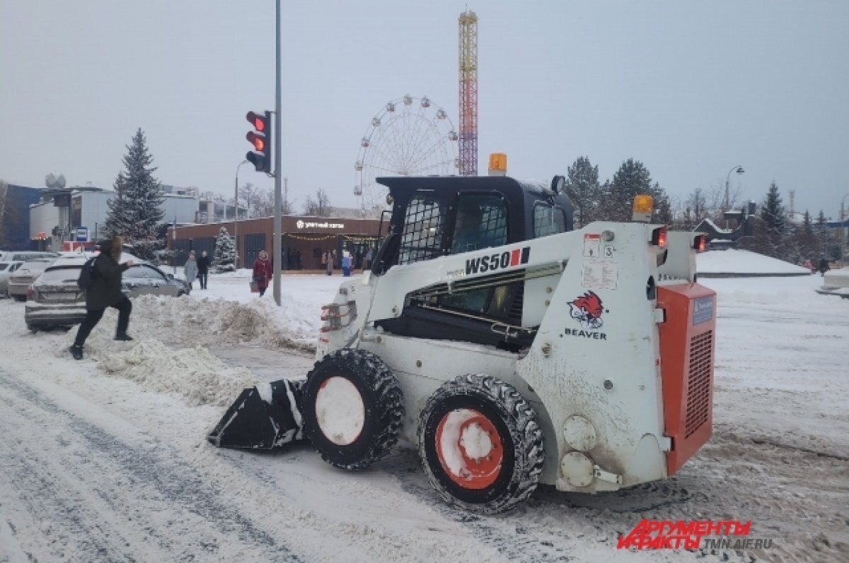    Из Тюмени за прошедшие сутки вывезли более 38 000 кубометров снега