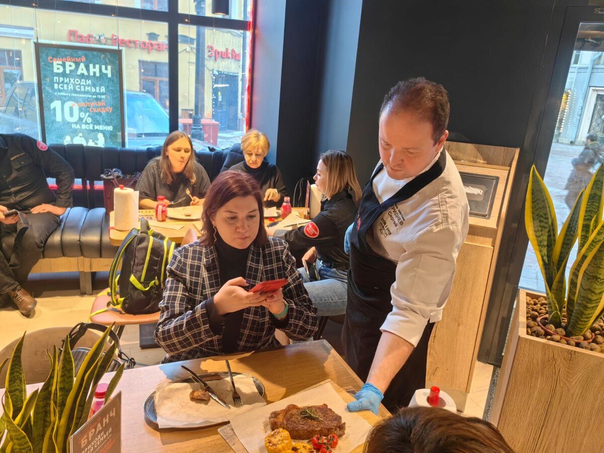 григорий мосин махеев. роберт ван ландегем шеф повар. голод шеф повар. ганнибал сериал мадс миккельсен. нетфликс chef s table 1 сезон.