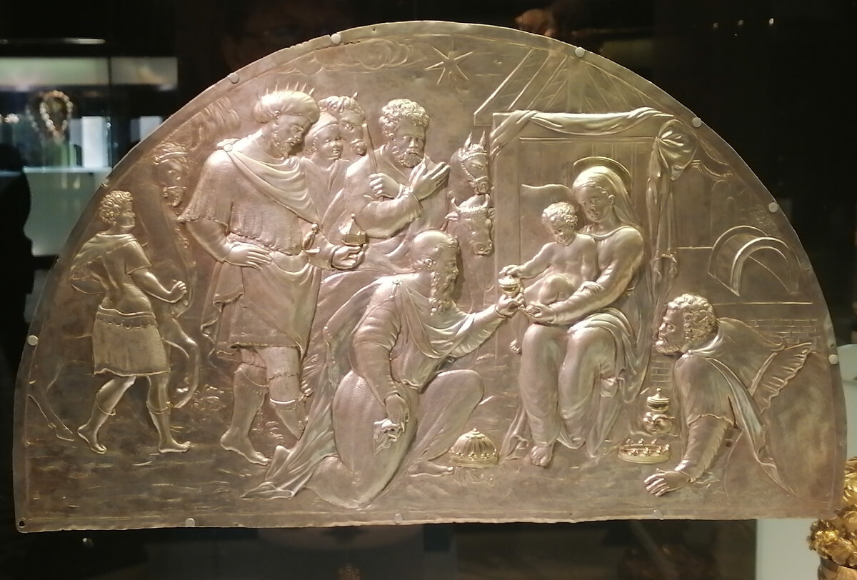 музей западноевропейского искусства. музей народного искусства в токио. ле корбюзье национальный музей в японии. ле корбюзье музей в токио. музей западного искусства в токио ле корбюзье.