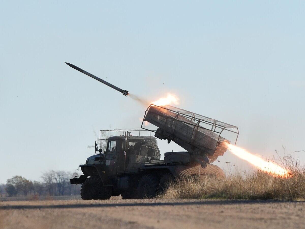    Боевая работа РСЗО "Град" в зоне спецоперации© РИА Новости / Павел Лисицын