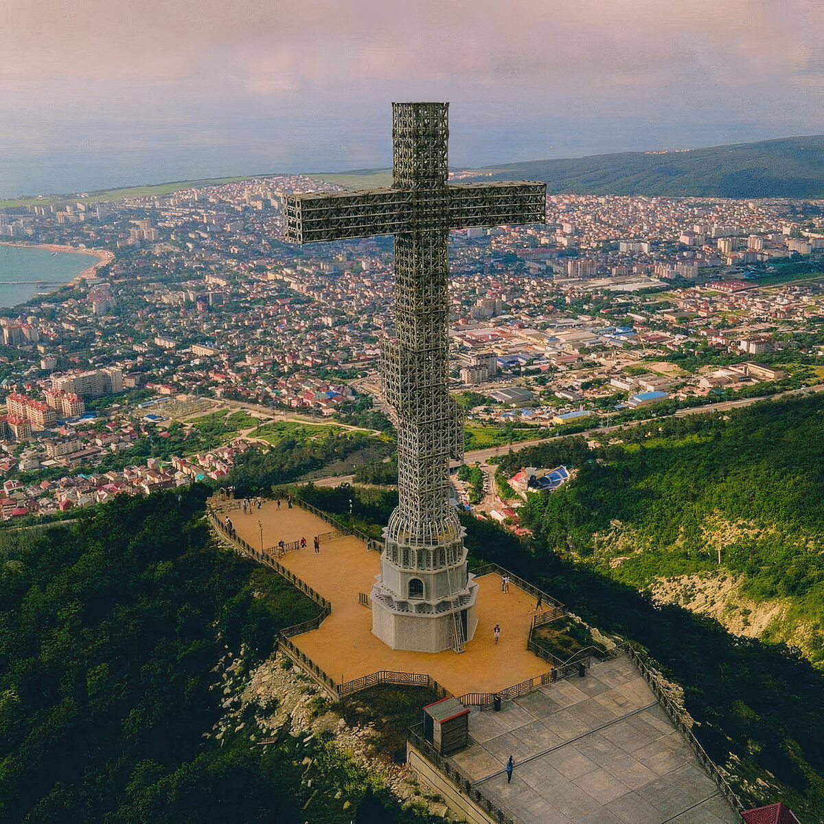 © Гостевой дом "Глориос" | Геленджику улыбается солнце