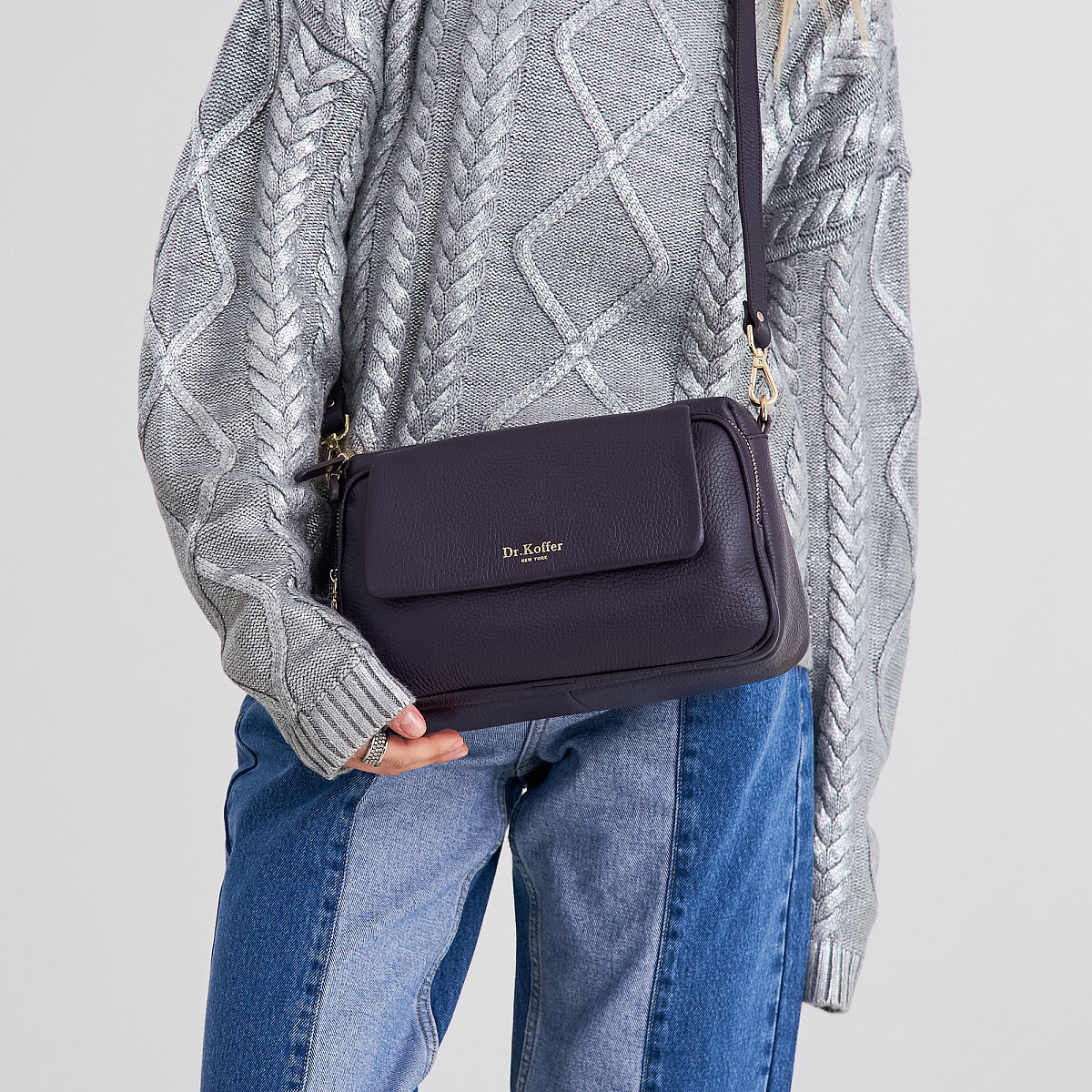 сумка тоут женская серая. сумка тоут нью бэг. черная сумка кроссбоди от mango. кроссбоди mango сумка манго. сумки тоут зара черные.