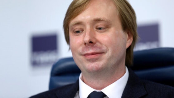    Единственным владельцем КВН стал сын Маслякова Александр Сергей Бунеев