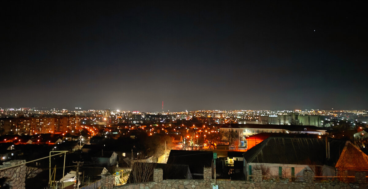 Вечерний Симферополь.