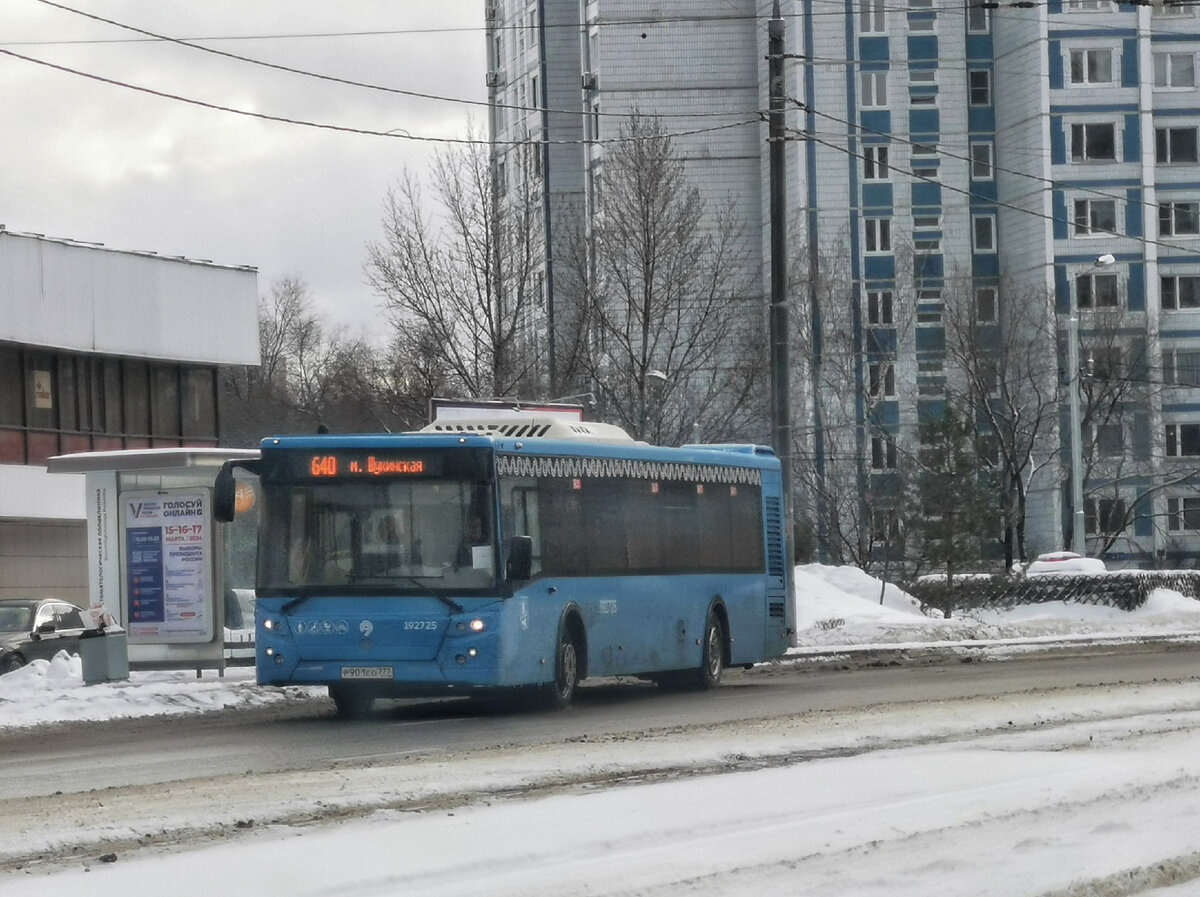 Автобус 192725 ЛиАЗ-5292 на маршруте № 640. Таллинская улица.