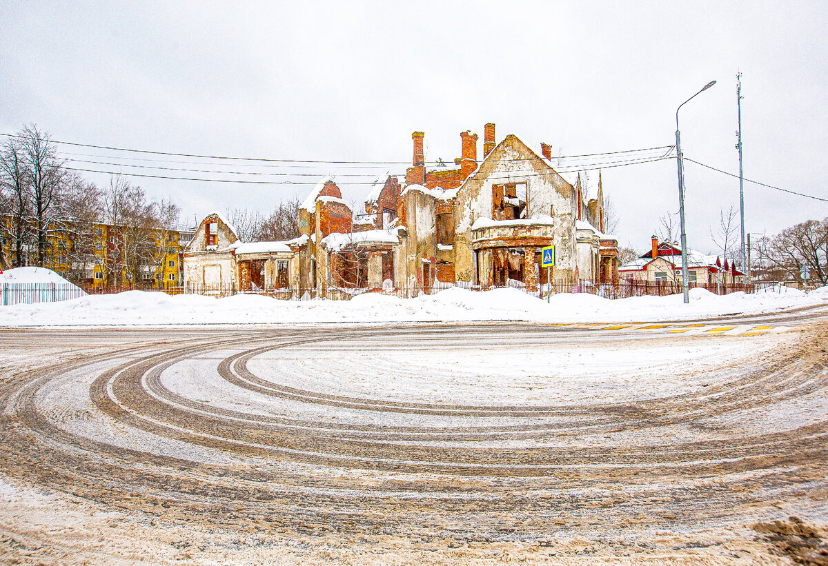 Руины усадьбы Крёкшино. Москва. Фото автора статьи  