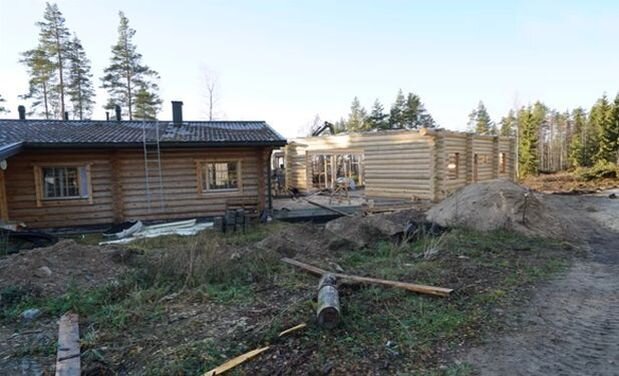 Вот так выглядят финские срубные дома, в которых живет та часть загородного населения Финляндии, которая не живет в домах из бруса
