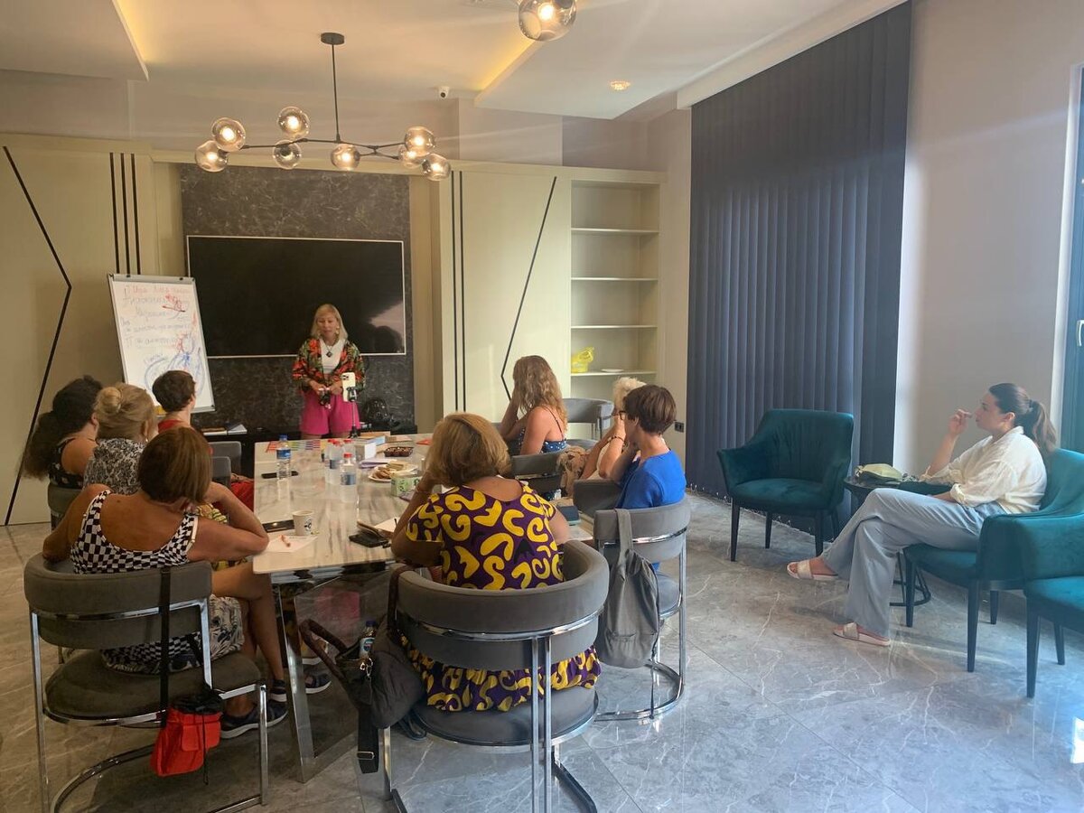 Я здесь провожу тренинг с игрой Лила чакра в Турции