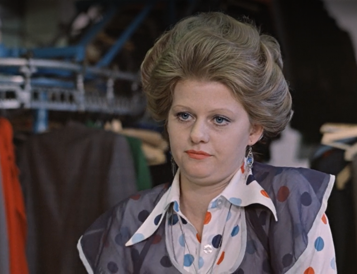 Кадр из кинофильма "Москва слезам не верит", 1979 г., режиссер Владимир Меньшов, сценарист Валентин Черных, композитор Сергей Никитин (скриншот)
