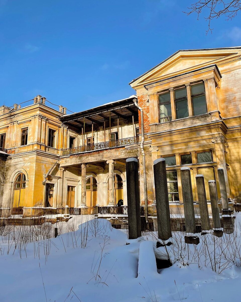 Михайловская дача в Петергофе