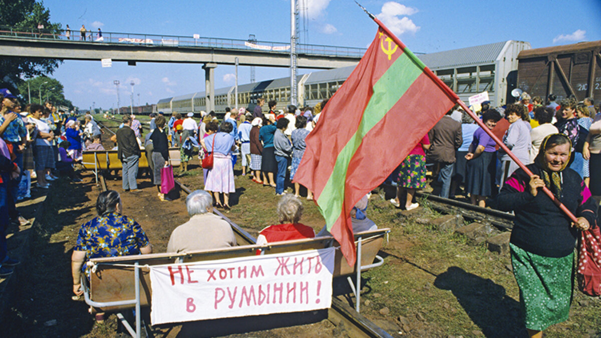 Митинг в Приднестровье, начало 90-х/ © ТАСС