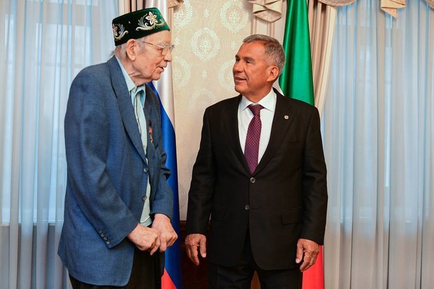 В январе 2020 года Рустам Минниханов наградил Льва Васильева высшей наградой республики — орденом «За заслуги перед Республикой Татарстан». взято realnoevremya.ru с tatarstan.ru 