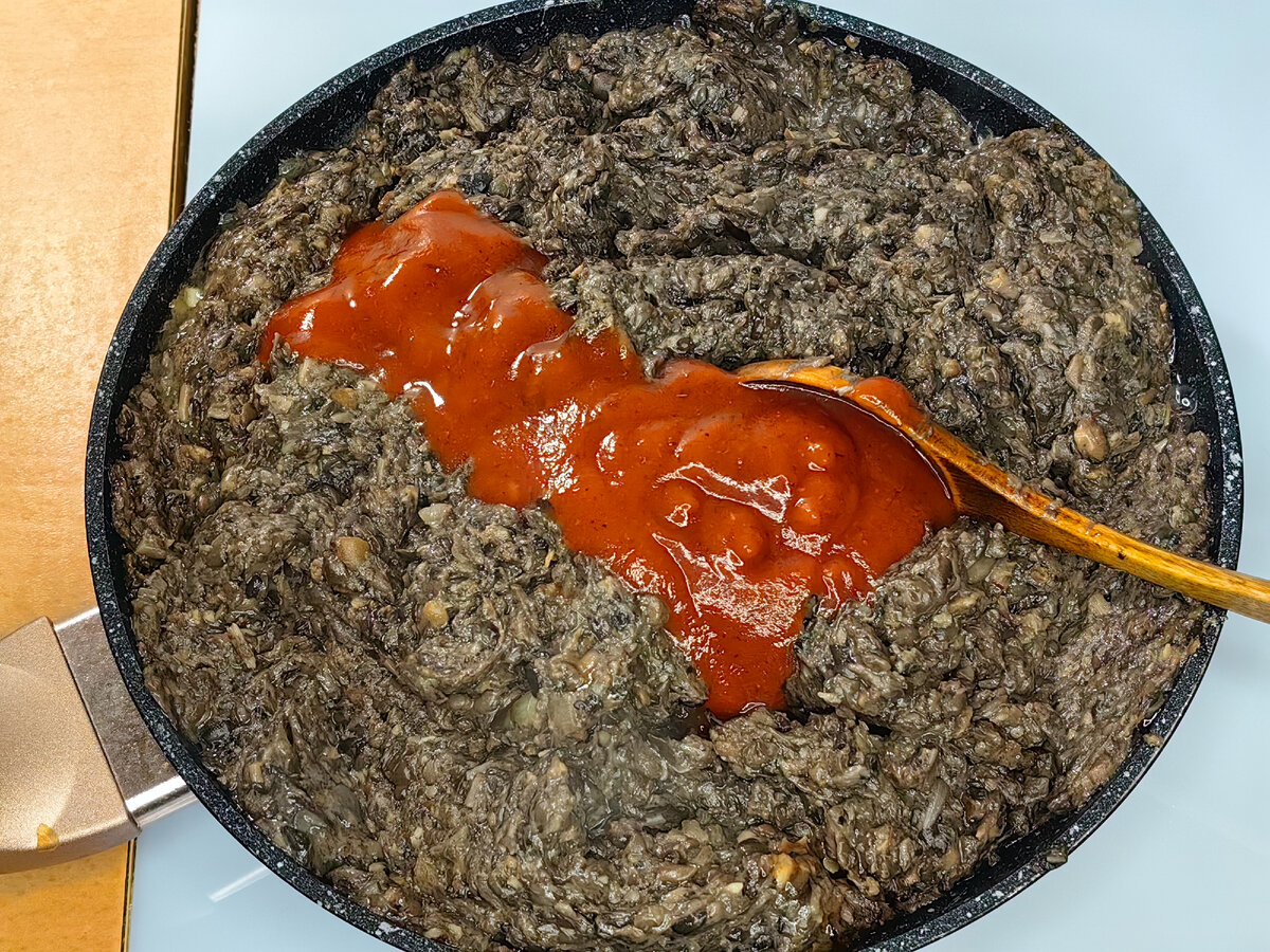 Что любят собирать фанаты. Девушка организует большие мероприятия. Фанаты борисовского батэ. Кумир и фанаты. Что любят собирать фанаты.