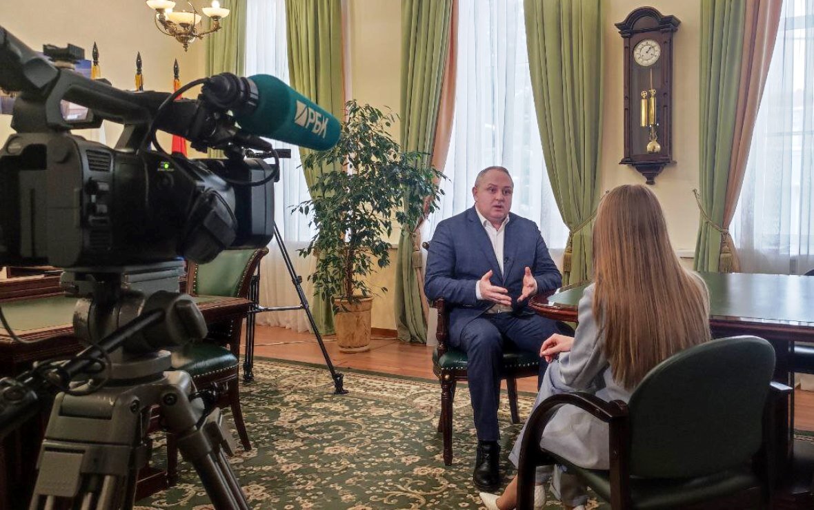 Максим Косенков и Алина Бредихина (Фото: РБК Черноземье)