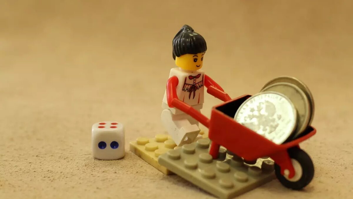     В Ростове-на-Дону опубликовано более 960 вакансий с ежемесячной зарплатой около 200 тысяч рублей. Кому готовы платить хорошие деньги, в материале RostovGazeta.