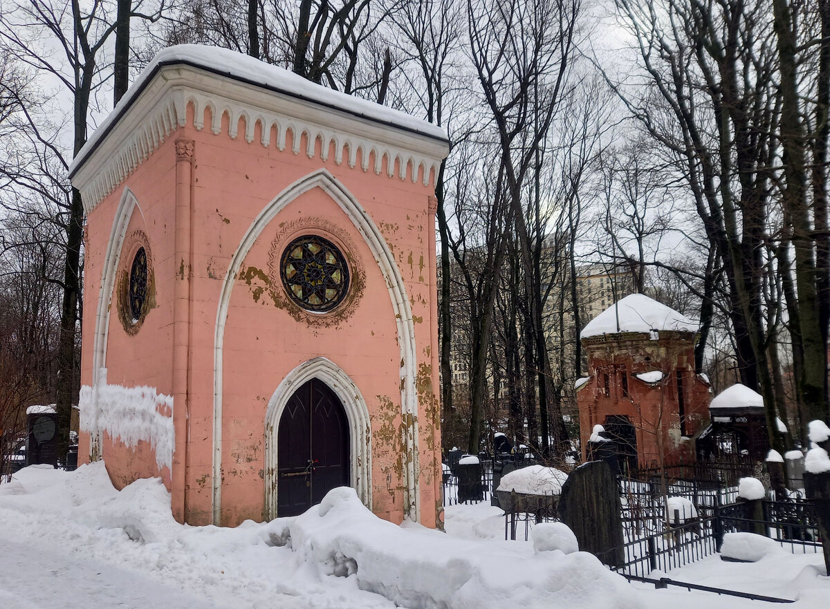 Введенское кладбище Москвы. Как выглядит самый необычный столичный  некрополь? | Беспорядочные путешествия | Дзен