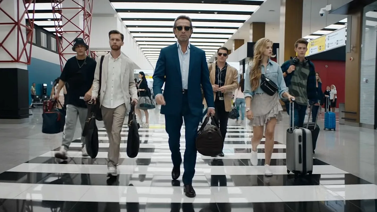 Кадр из фильма "Миллиард". Оценка 4,9                                                                    