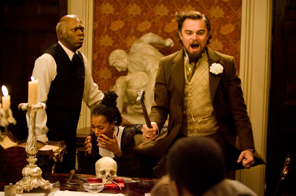 воок с у олл стрит джона хилл. леонардо ди каприо в фильме волк с уолл-стрит. леонардо ди каприо и джона хилл волк с уолл стрит. марк руффало остров проклятых. комедия с леонардо ди.