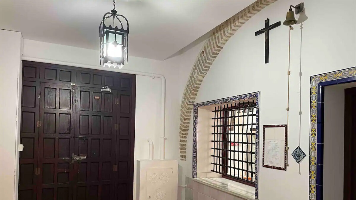 airbnb.es📷Интерьер монастыря Санта-Мария-де-Хесус