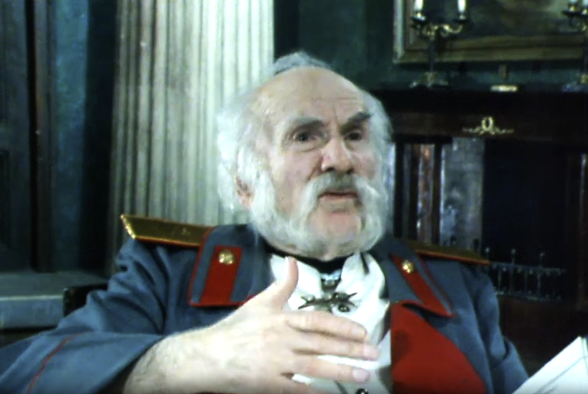 Кадр из спектакля "На всякого мудреца довольно простоты" (1985)