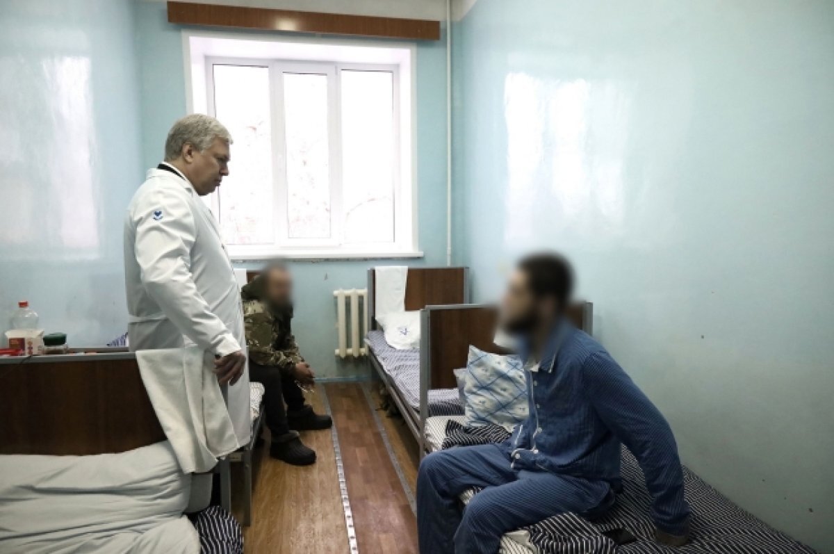    Алексей Русских навестил участников СВО в военном госпитале Ульяновска