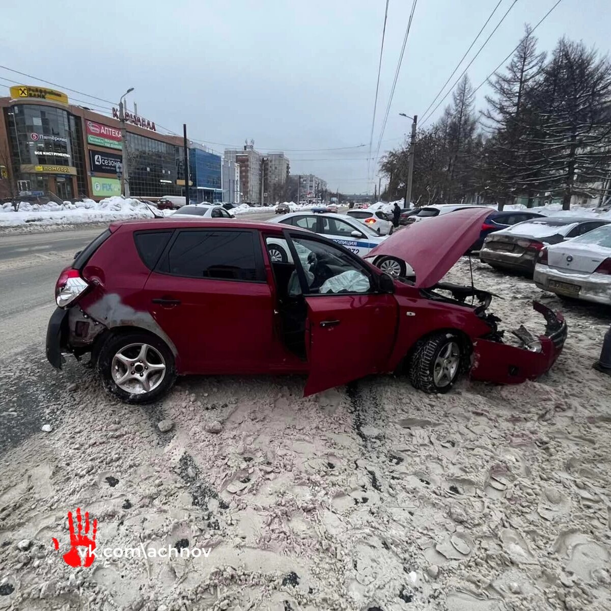 Участница ДТП рассказала о событиях аварии, которая произошла на улице  Молодогвардейцев | Агентство чрезвычайных новостей Челябинск | Дзен