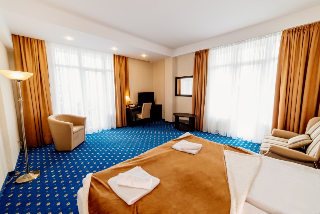 гостиница азор ялта. ливадия отель ливадийский. гурзуф ривьера алтея. резиденция алтея гурзуф. санрэй отель ялта.