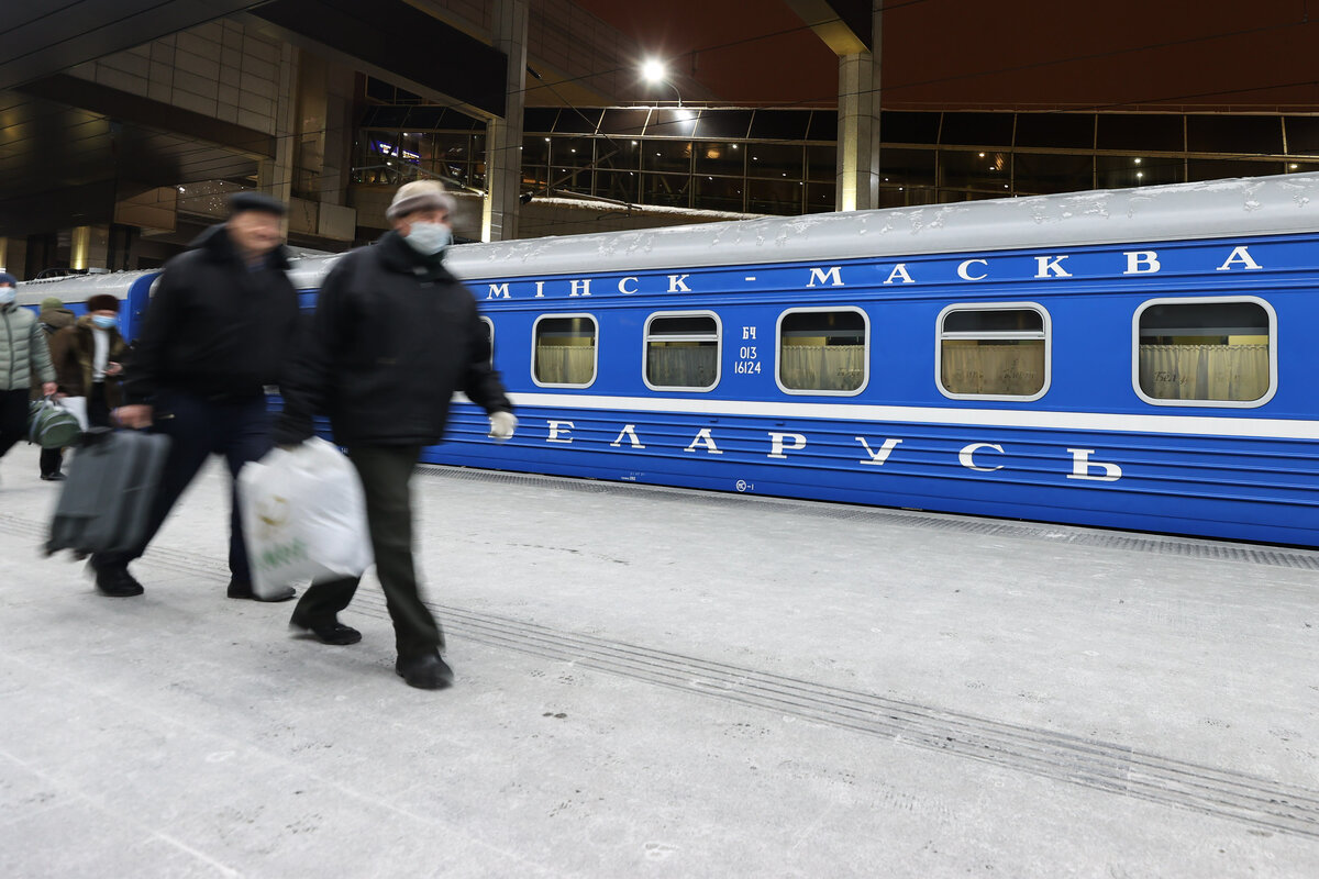 3э класс обслуживания в поезде. Что значит 2к в поезде ржд. Классы вагонов ржд таблица. Классы обслуживания вагонов ржд 2ф. Классы обслуживания в поездах ржд расшифровка.