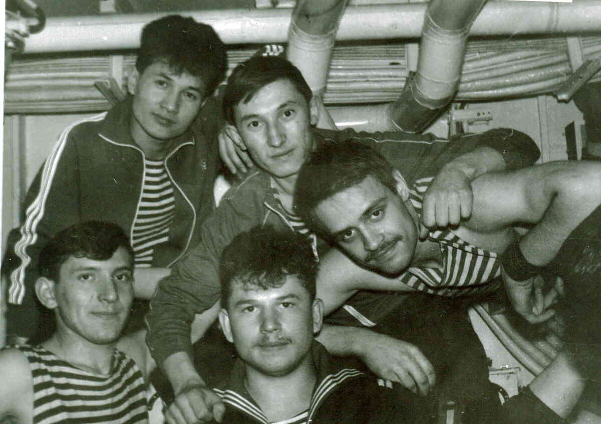 Команда!