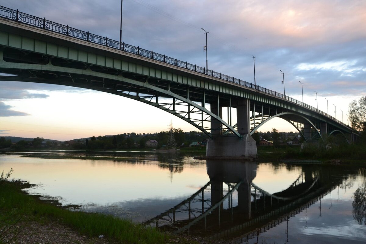 приезжал один