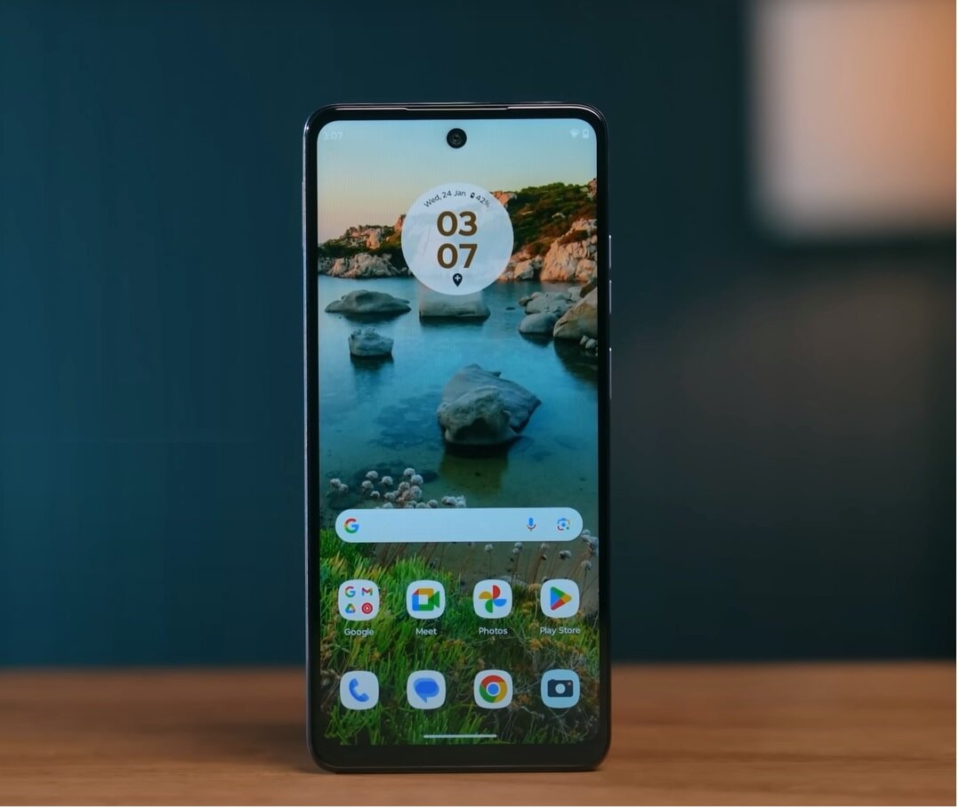 Обзор Moto G24 Power: чистое ПО, хорошее время работы без подзарядки | За  три моря с тремя гаджетами | Дзен