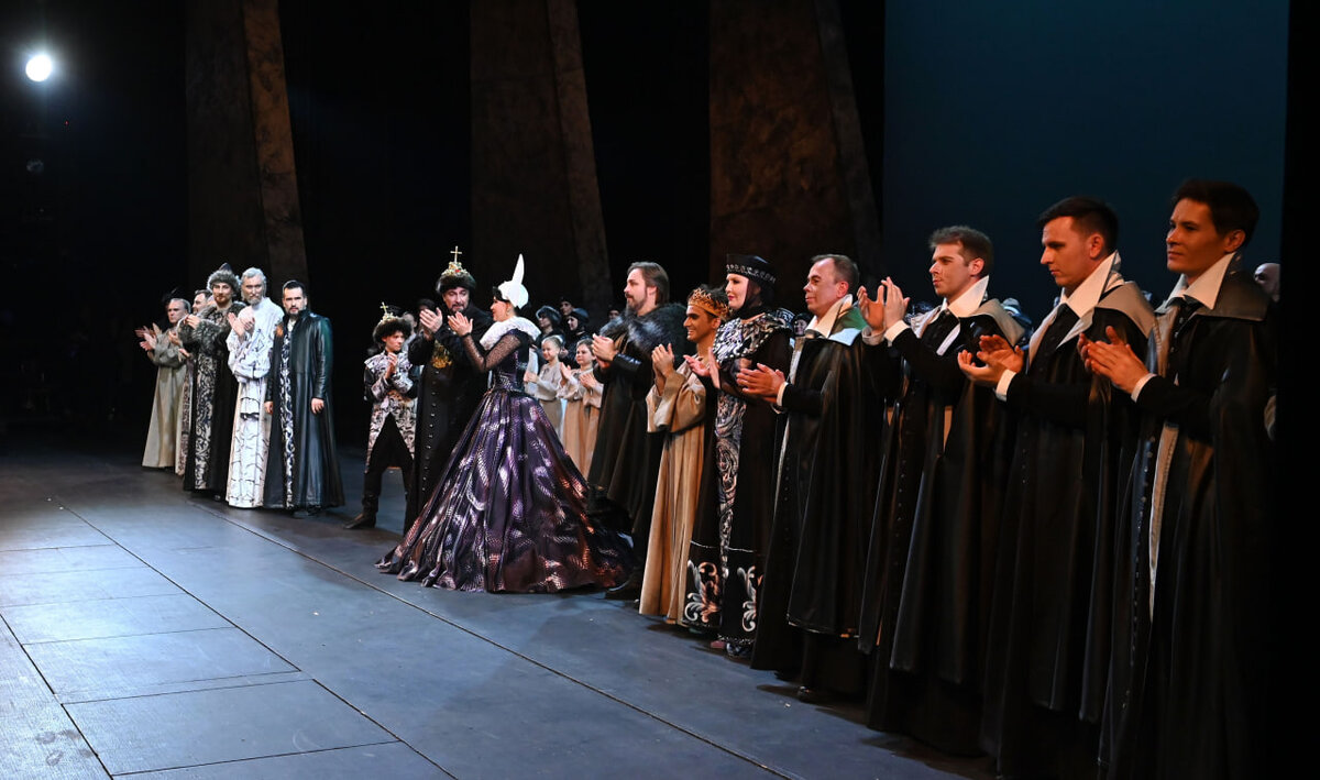 детские спектакли премьера. театр постановка. ворон спектакль. детские спектакли премьера. спектакль театра детства.