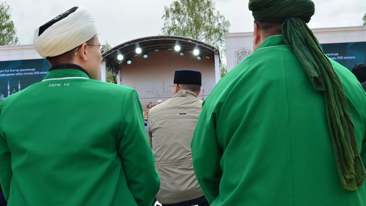     В Татарстане хотят учредить международные премии Halal Business Woman и Halal Charity Woman имени Хадиджи Бинт Хувайлид. Последняя была первой женой пророка Мухаммада. Соответствующий документ проходит антикоррупционную экспертизу.