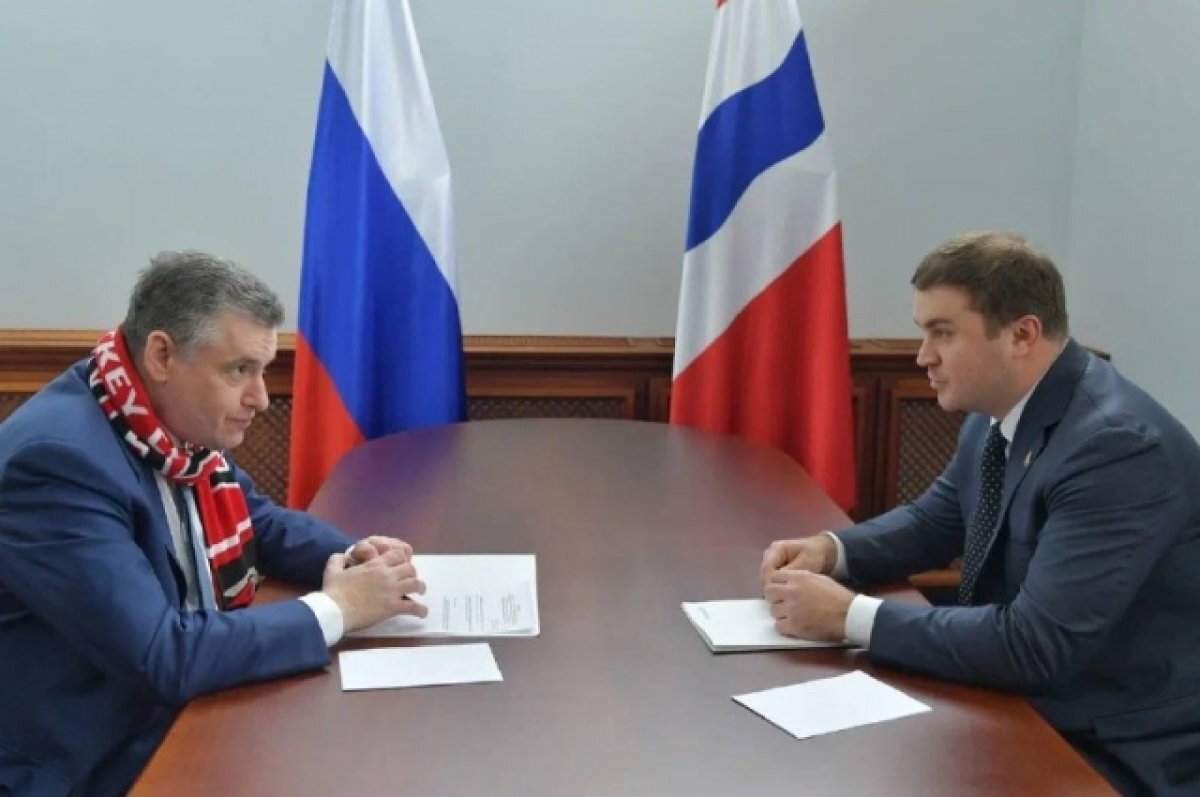    Омский губернатор Хоценко провёл рабочую встречу с Леонидом Слуцким