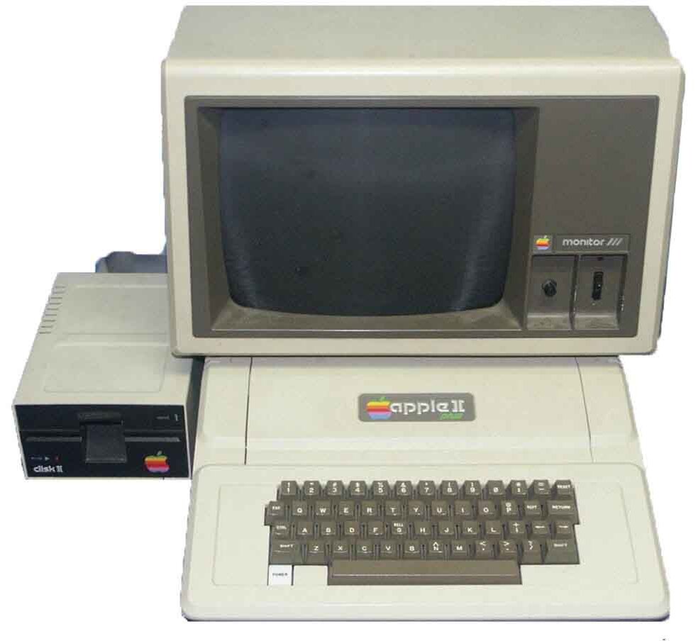 Second apple. Apple II 1977. Эппл 2 компьютер 1977. Первый персональный компьютер Apple 2. ПЭВМ Apple 2.