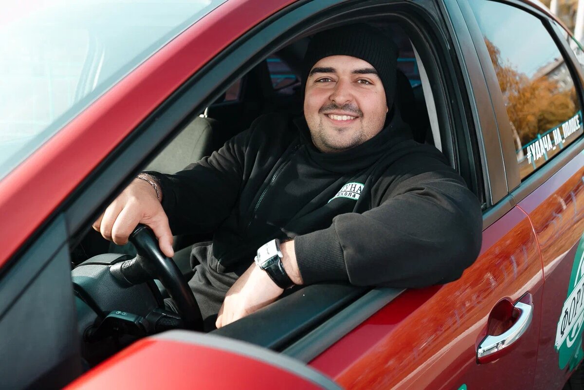 Пивень Иван Геннадьевич. Заместитель директора ООО "Автошкола Фортуна" в Омске.